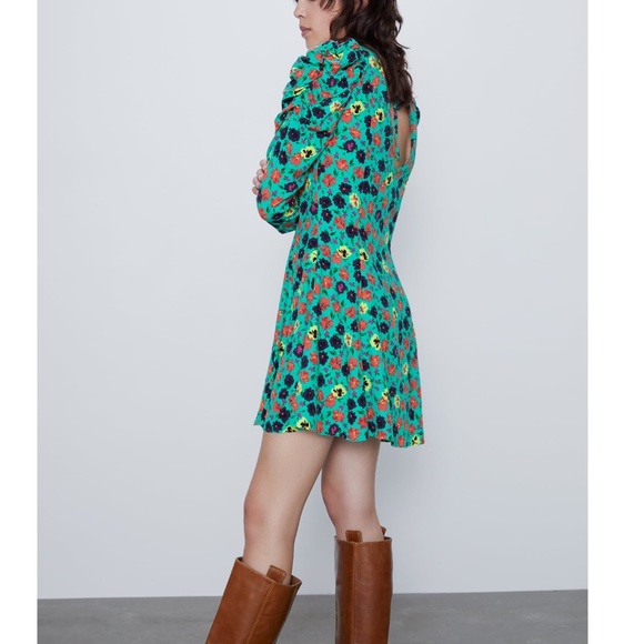 ☘️ Zara Multicolored Floral Print Dress ☘️ - Picture 4 of 10